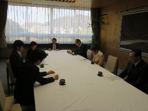 ������˾R8ǯ1�